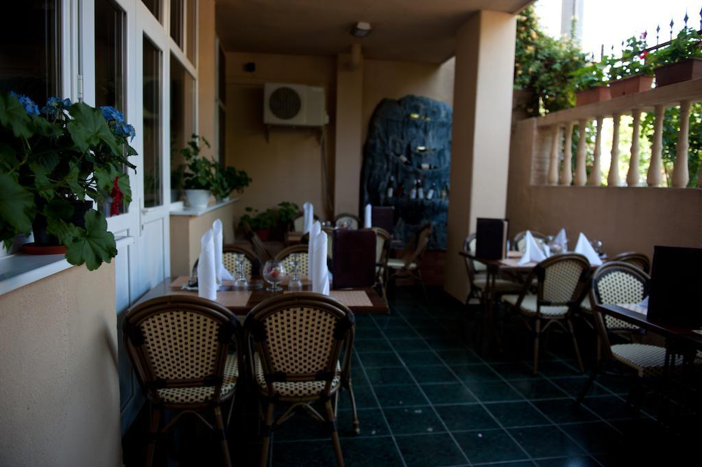 Hotel Dynes Eforie Nord Exterior foto